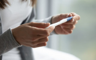 Frauen mit Anovulation warten oft vergeblich auf einen Eisprung und einen positiven Schwangerschaftstest