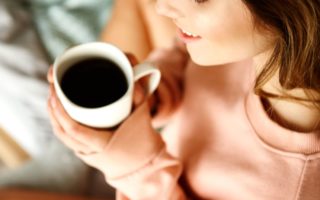 Sollte eine Frau, die schwanger werden will, auf Koffein verzichten?