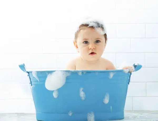Die besten Badesitze für Babys ab 6 Monate im Test