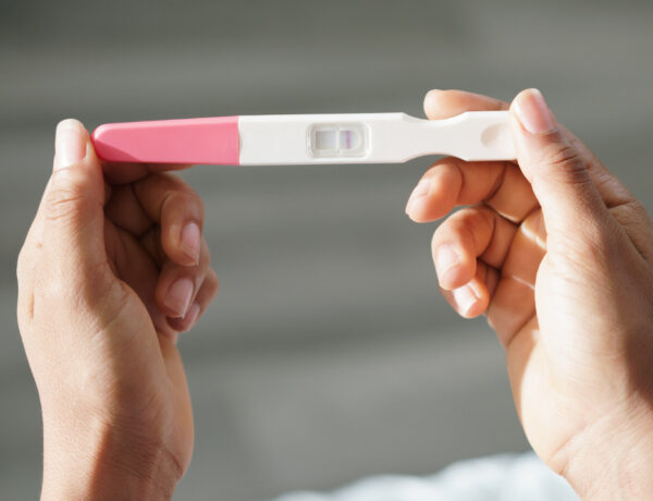 Der Hook-Effekt ist eine mögliche Ursache für einen falsch-negativen Schwangerschaftstest