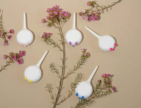 Teena hilft jungen Mädchen ein Zykusbewusstsein zu entwickeln