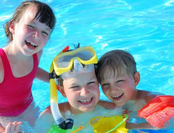 Schwimmweste oder Schwimmflügel